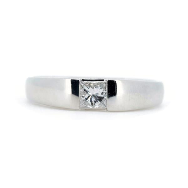 [LuxUness]  Multi-Diamond Ring, Featuring 0.30ct and 0.03ct Diamonds, Size 11, In Platinum PT900, Women's, Silver, Pre-owned in Excellent condition