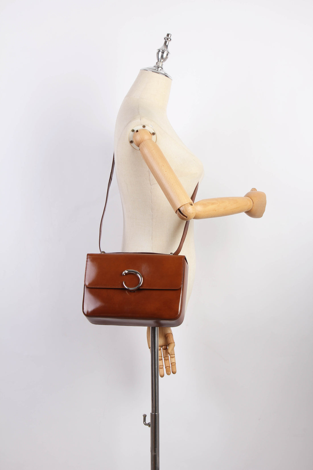 Panthere Leather Crossbody Bag