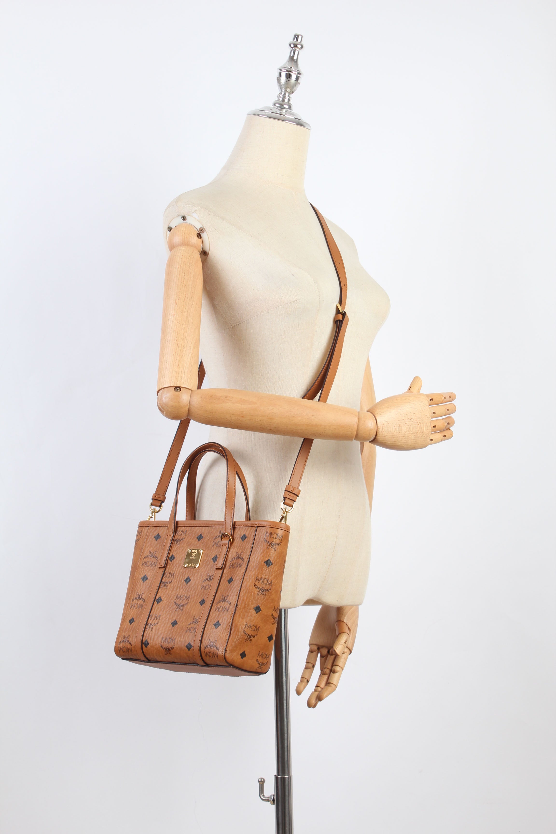 Mini Aren Top-Zip Shopper in Visetos Cognac