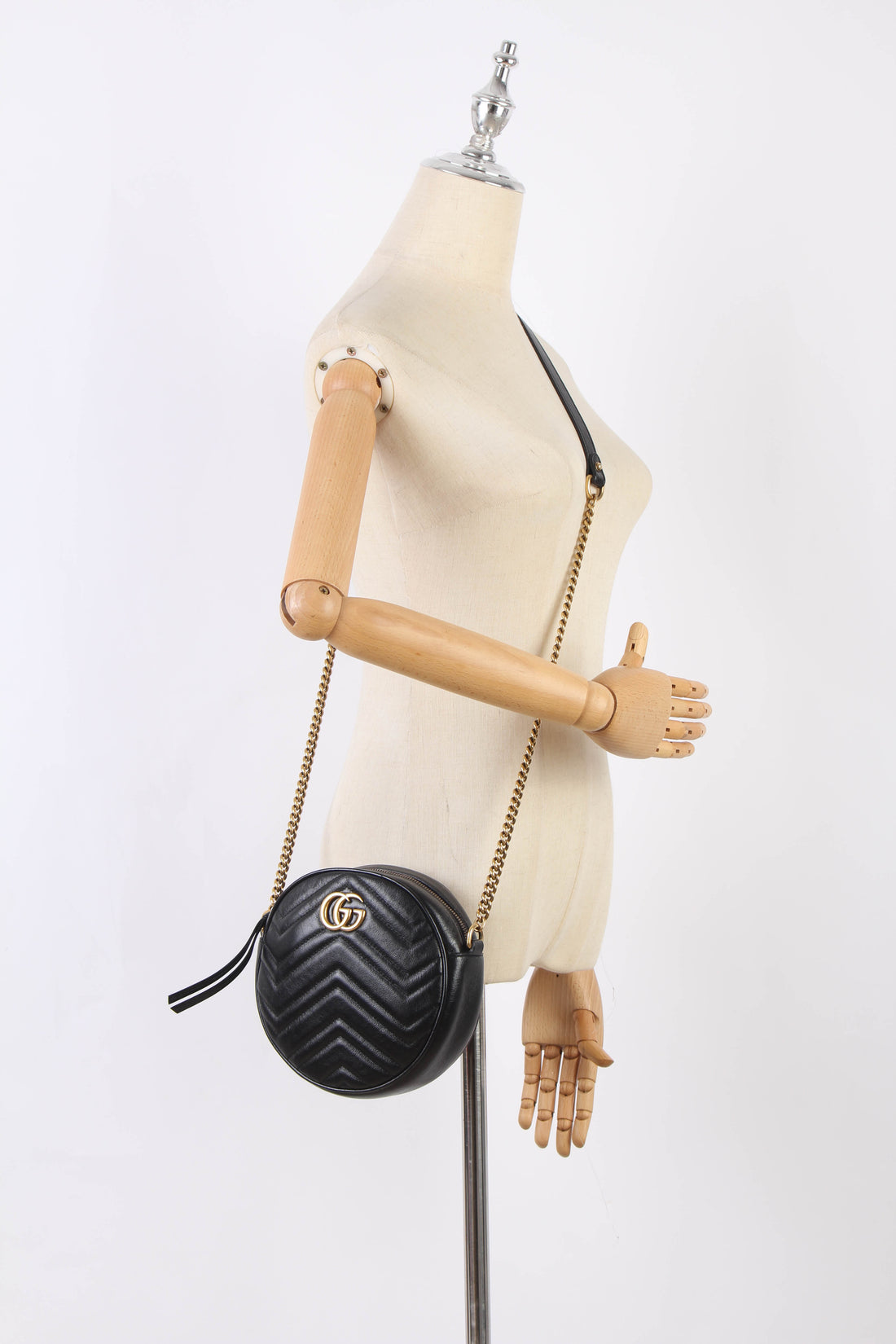 Mini GG Marmont Round Crossbody Bag 550154