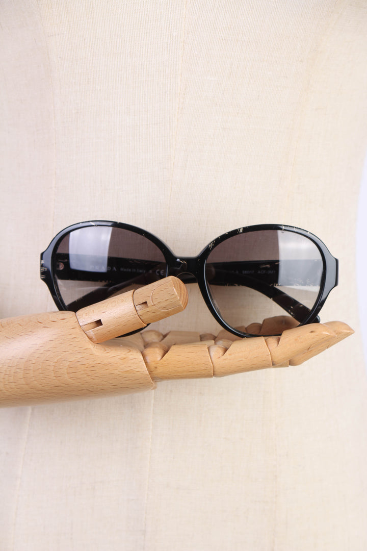 Round Tinted Sunglasses SPR 06M-A