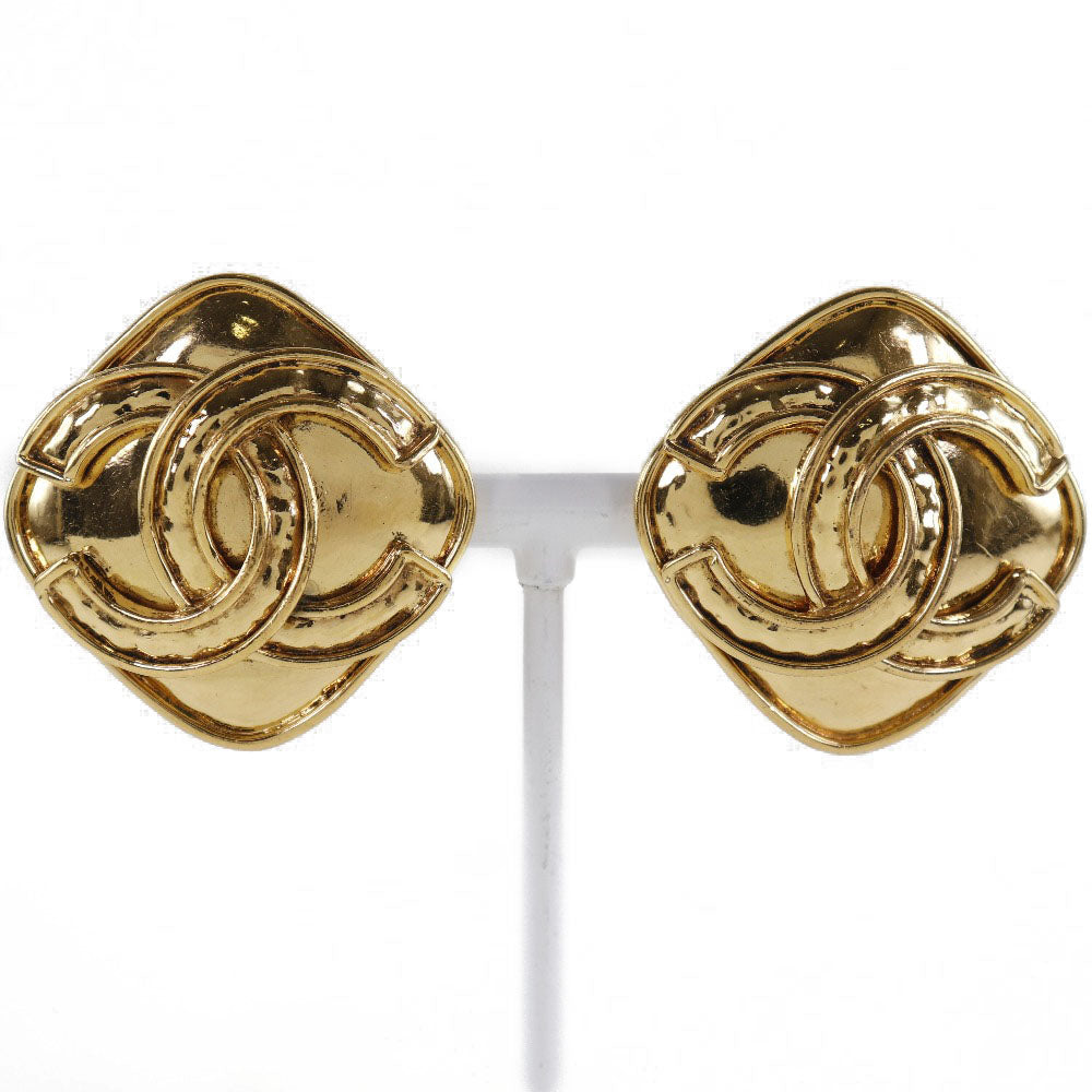 Chanel CC 1994 Clip On Earrings Metal Earrings in Good condition