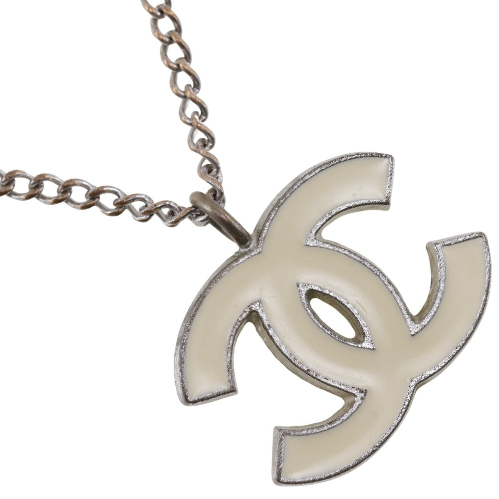 Chanel CC Pendant Necklace Metal Necklace in Fair condition