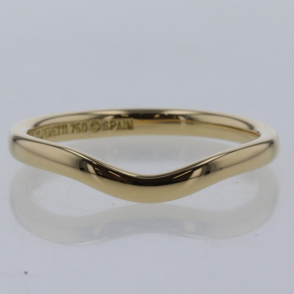 18k Curved Wedding Band