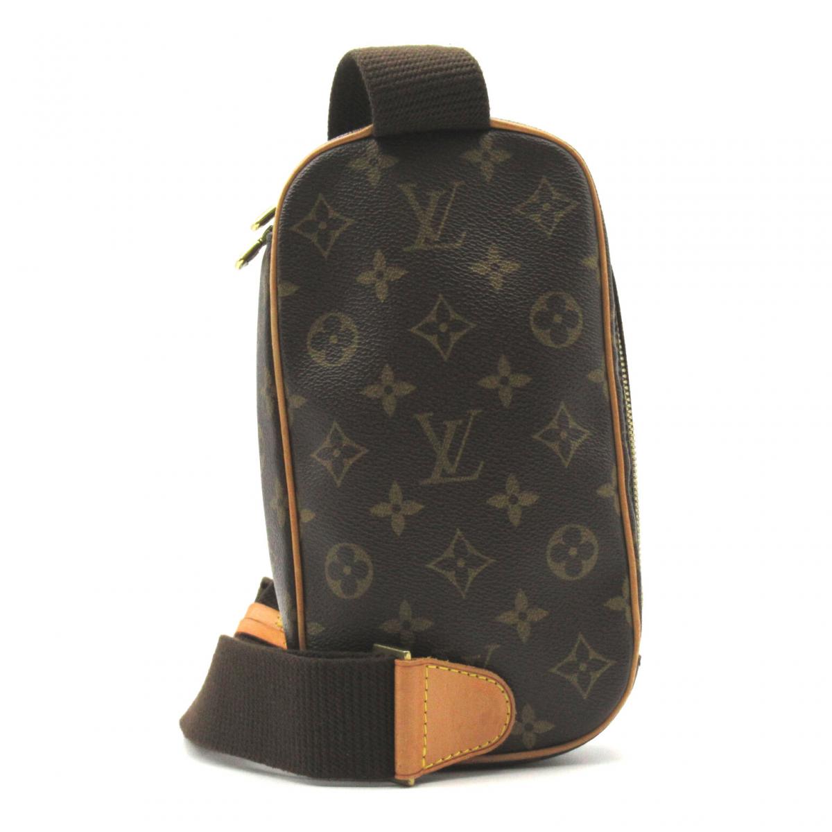 Louis-Vuitton-Monogram-Pochette-Gange-Cross-Body-Bag-M51870