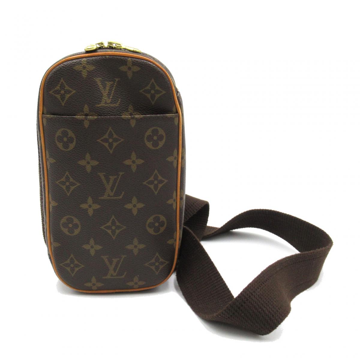 Louis-Vuitton-Monogram-Pochette-Gange-Cross-Body-Bag-M51870