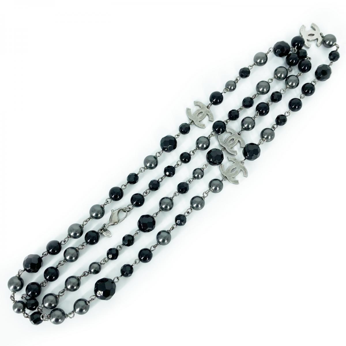 Strass and Bead CC Strand Necklace