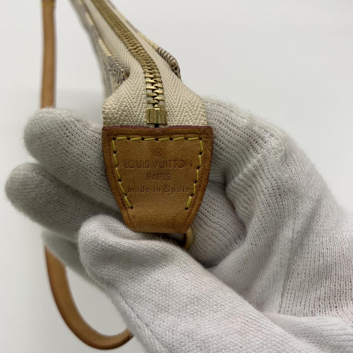 Louis Vuitton Pochette Accessories Azur Damier Shoulder Bag N51986