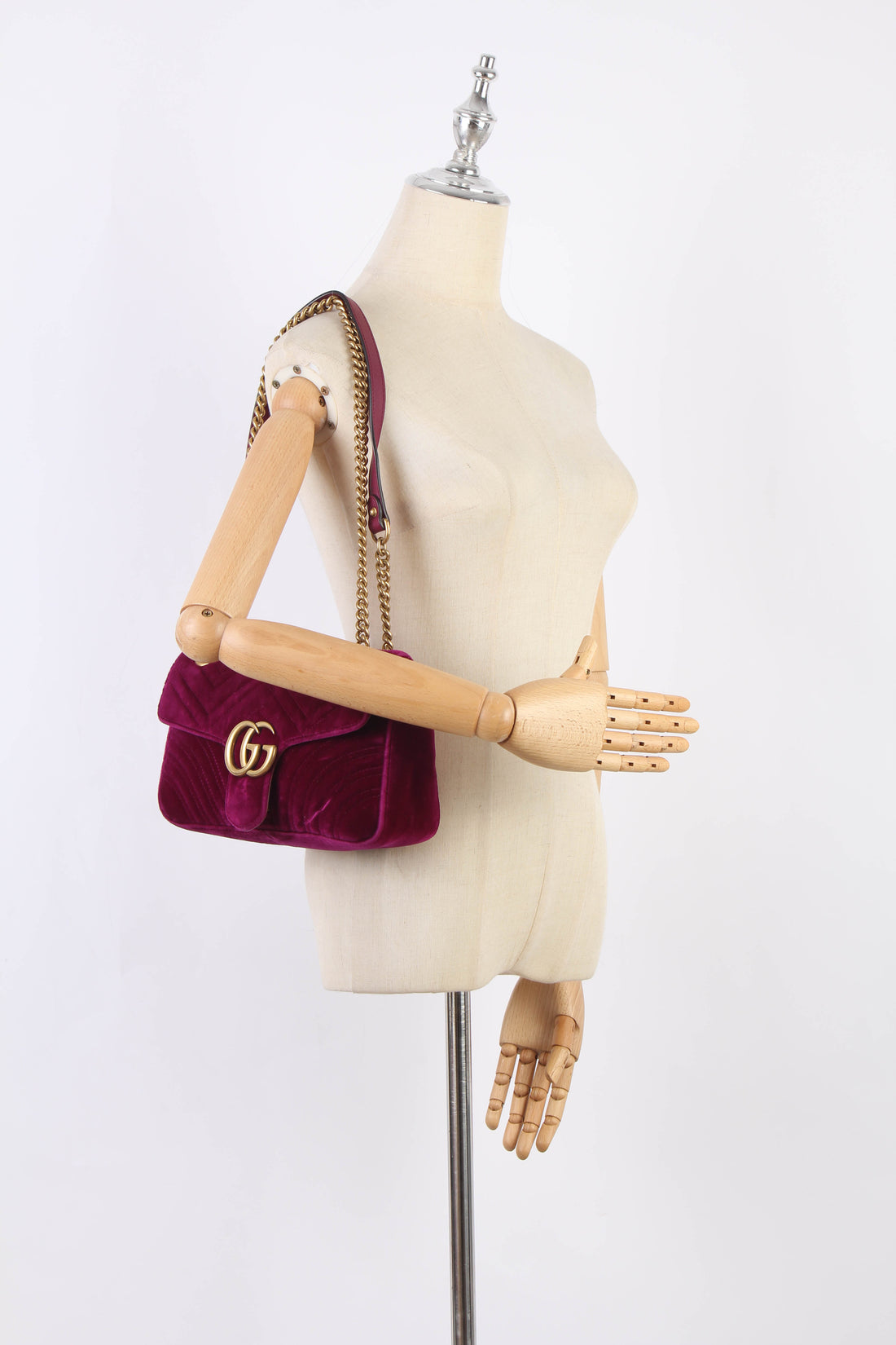 Small GG Marmont Velvet Shoulder Bag 443497