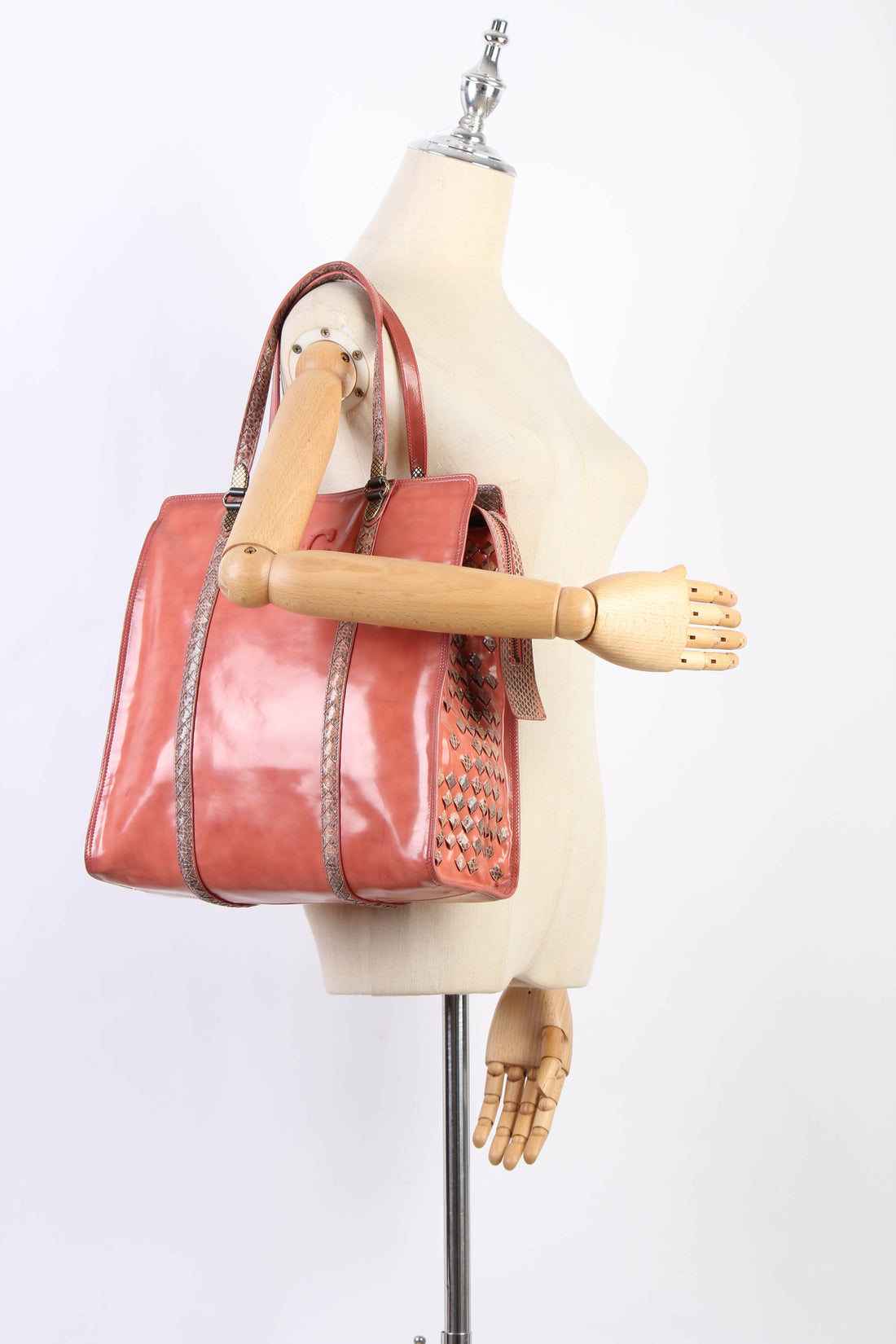 Intrecciato-Trim Leather Tote Bag