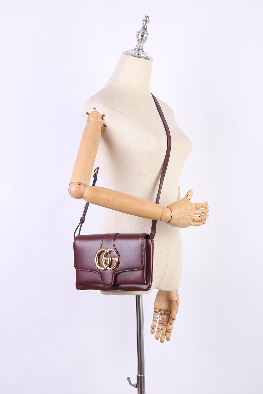 Small Arli Leather Crossbody Bag 550129