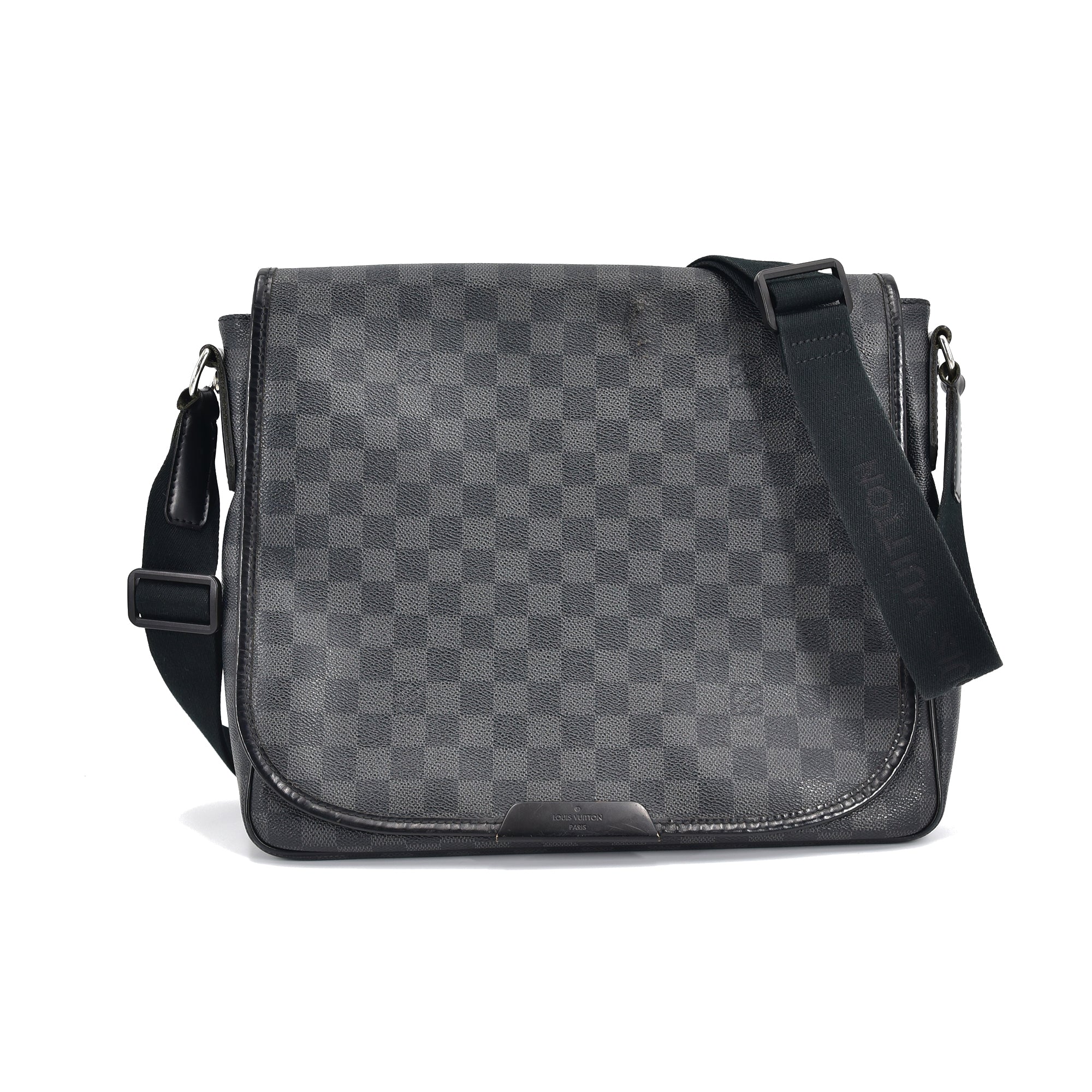 Damier Graphite Daniel Messenger Bag – LuxUness