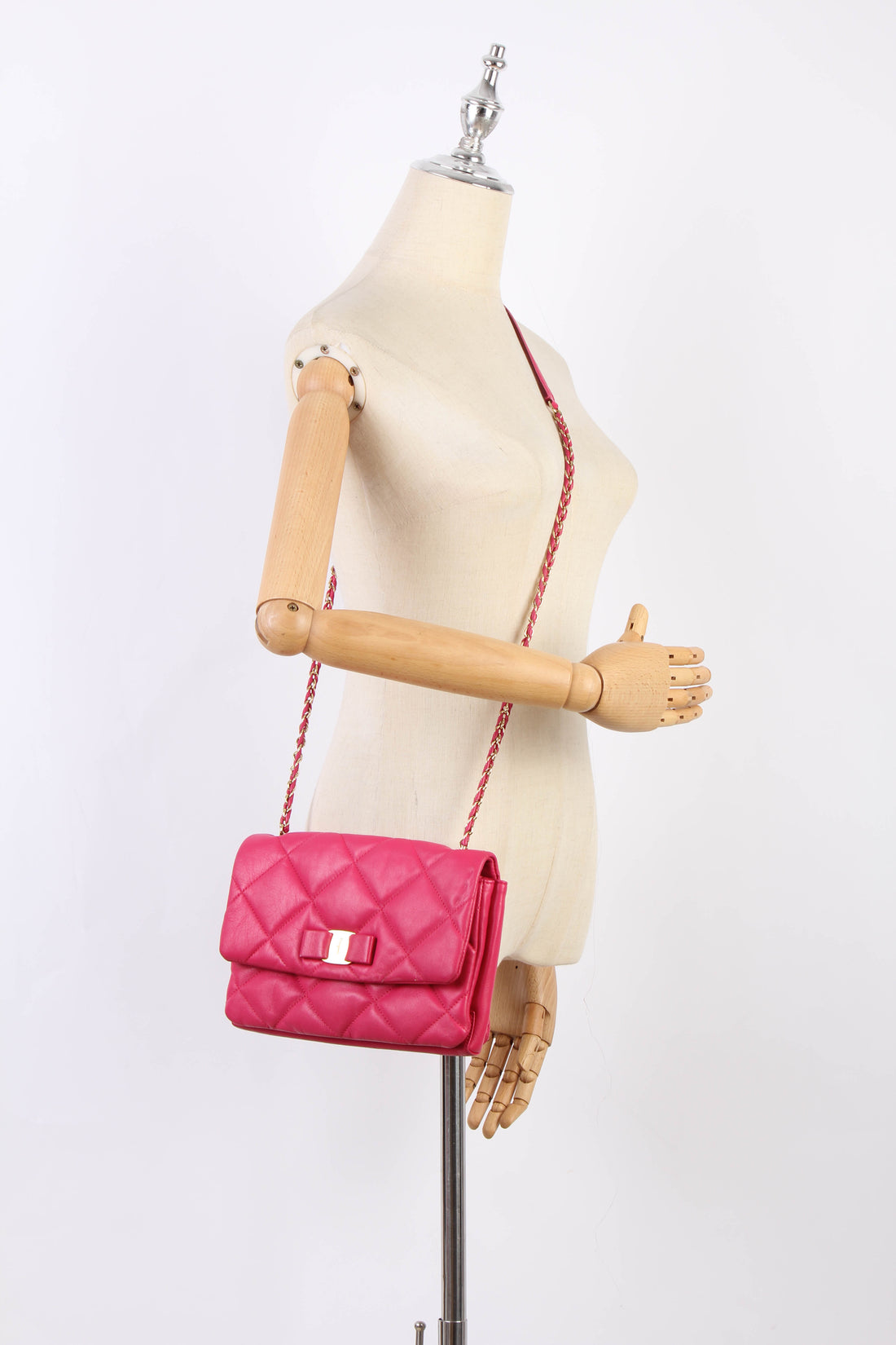 Vara Leather Chain Crossbody Bag