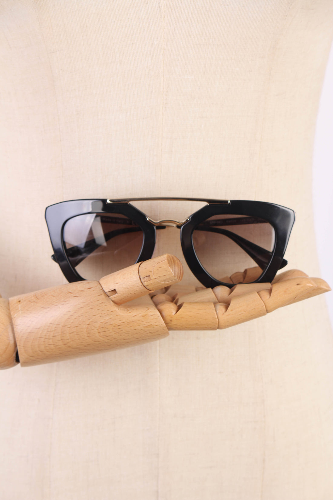 Cinema Tinted Sunglasses SPR 09Q