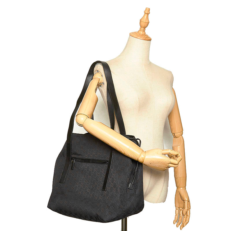 GG Canvas Shoulder Bag