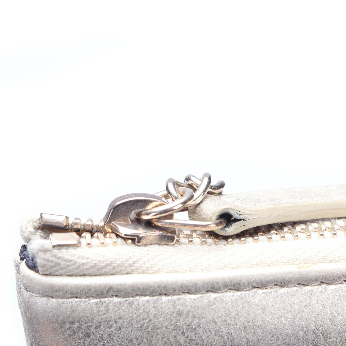 Quilted Bicolor Pearl Clutch