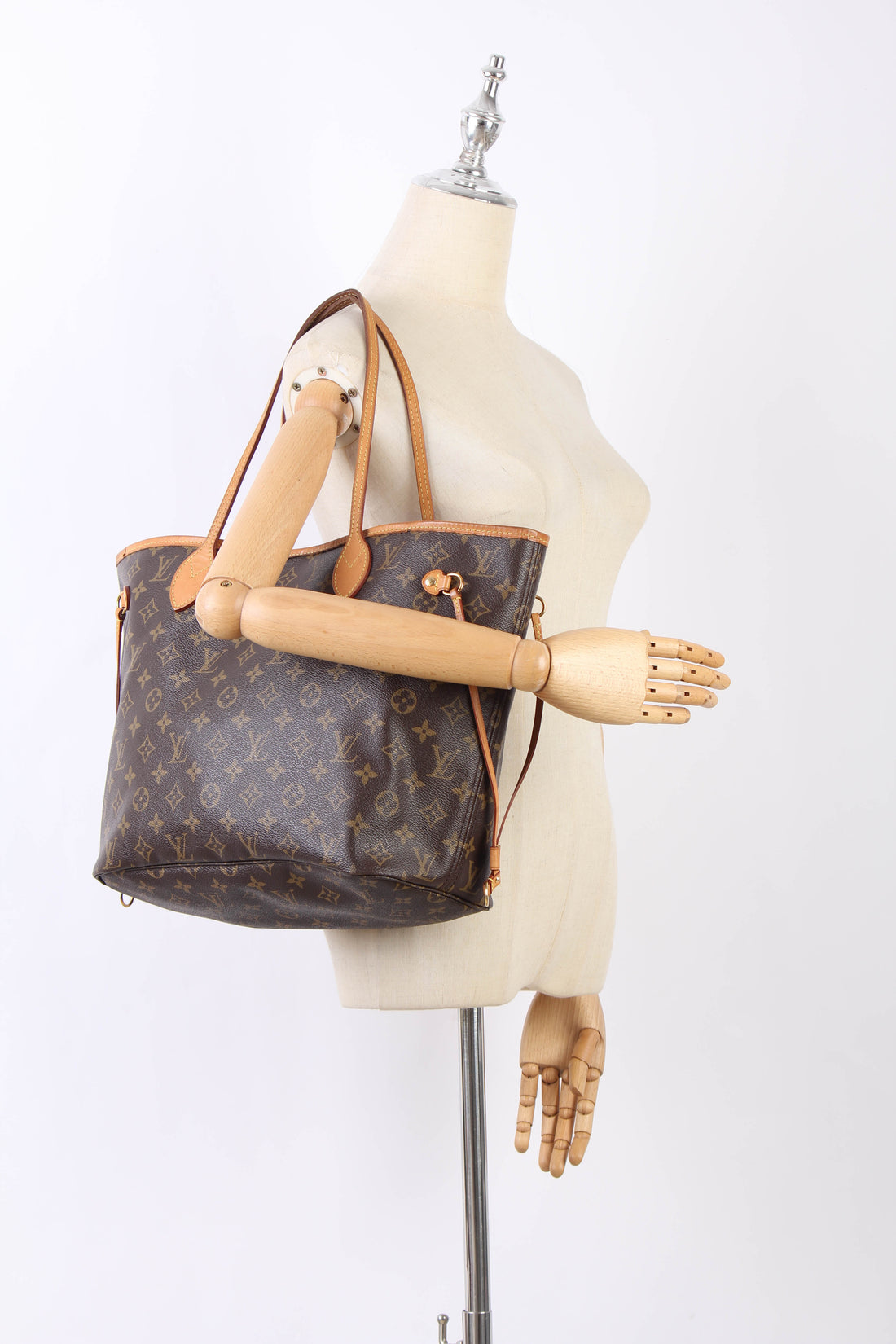 Monogram Neverfull MM with Pouch