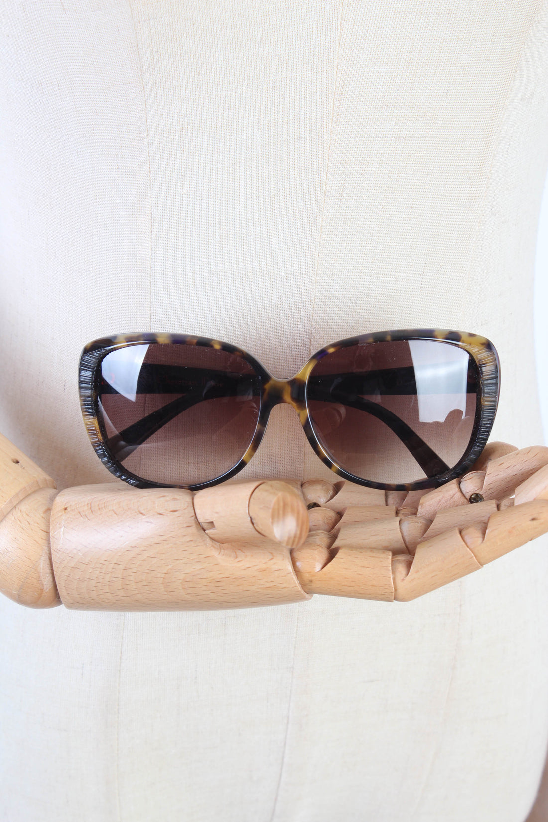 Taffetas Cat Eye Sunglasses