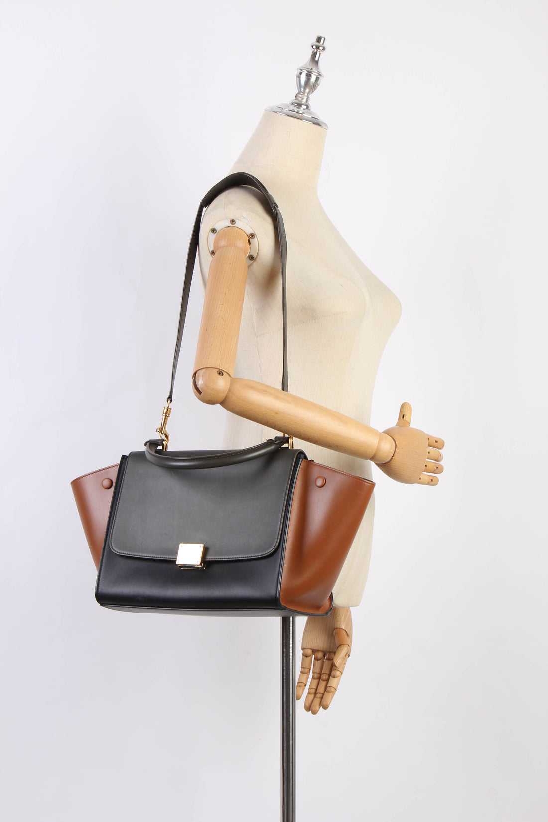 Trapeze Leather Shoulder Bag