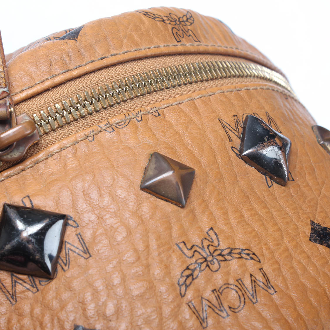 Visetos Studded Stark Backpack E2868