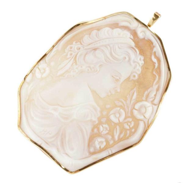 BIANCO Ladies' Brooch - K18 Yellow Gold with Shell, Orange Color