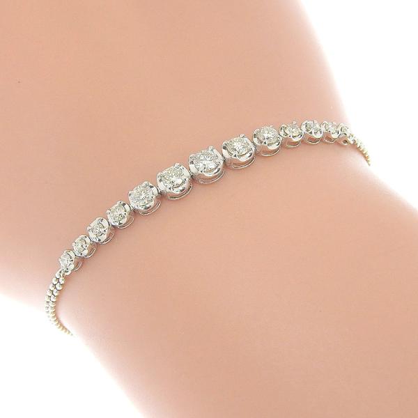 [LuxUness] 18K Diamond Row Bracelet Metal Bracelet in Excellent condition