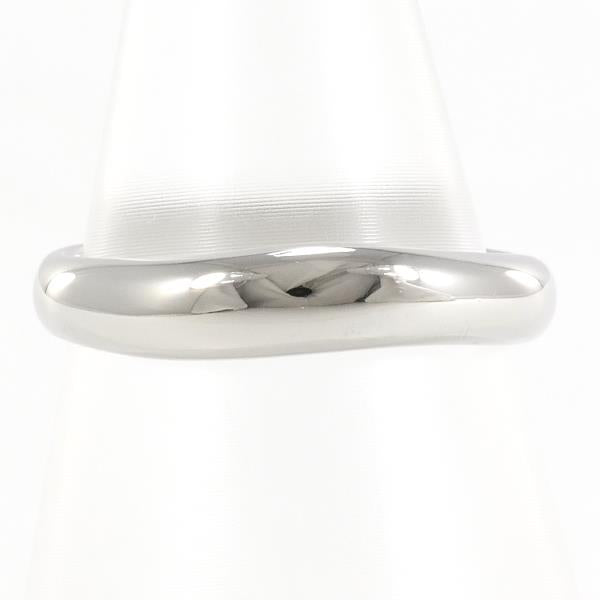 Platinum Curved Sapphire Ring